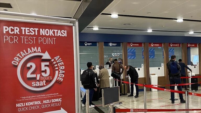 В Турции началась подготовка к победе над коронавирусом: идет отмена ПЦР-тестов