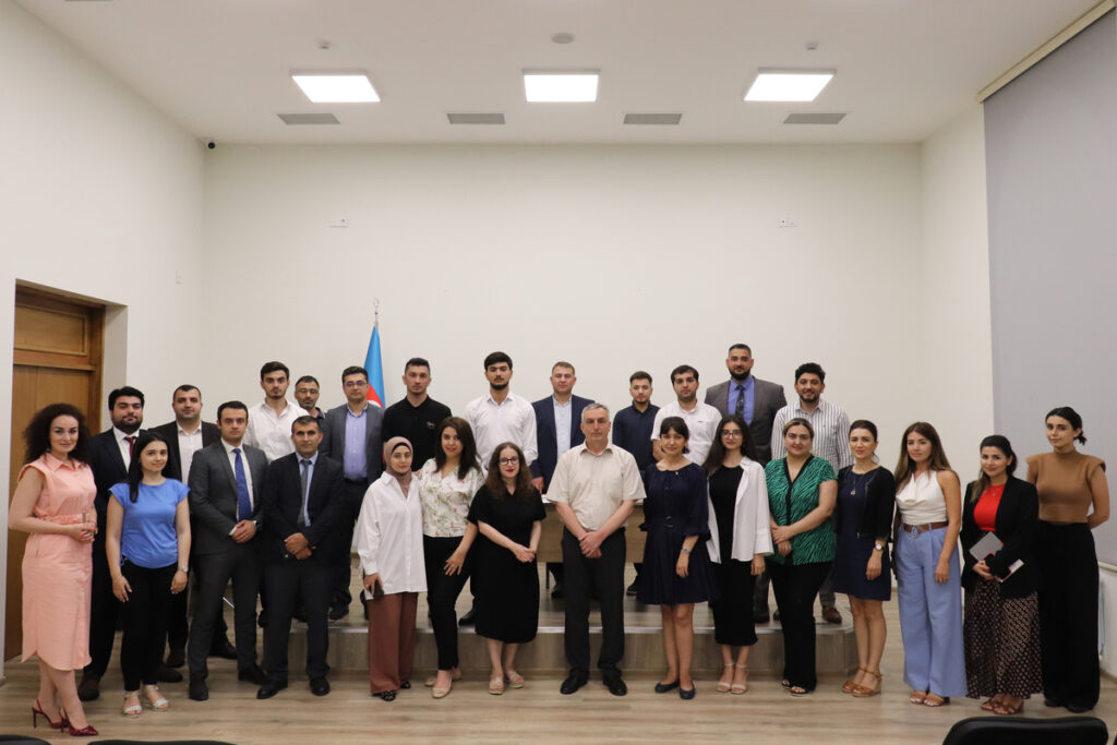 Dövlət Turizm Agentliyində “Turist hüquqları” adlı təlim keçirilib