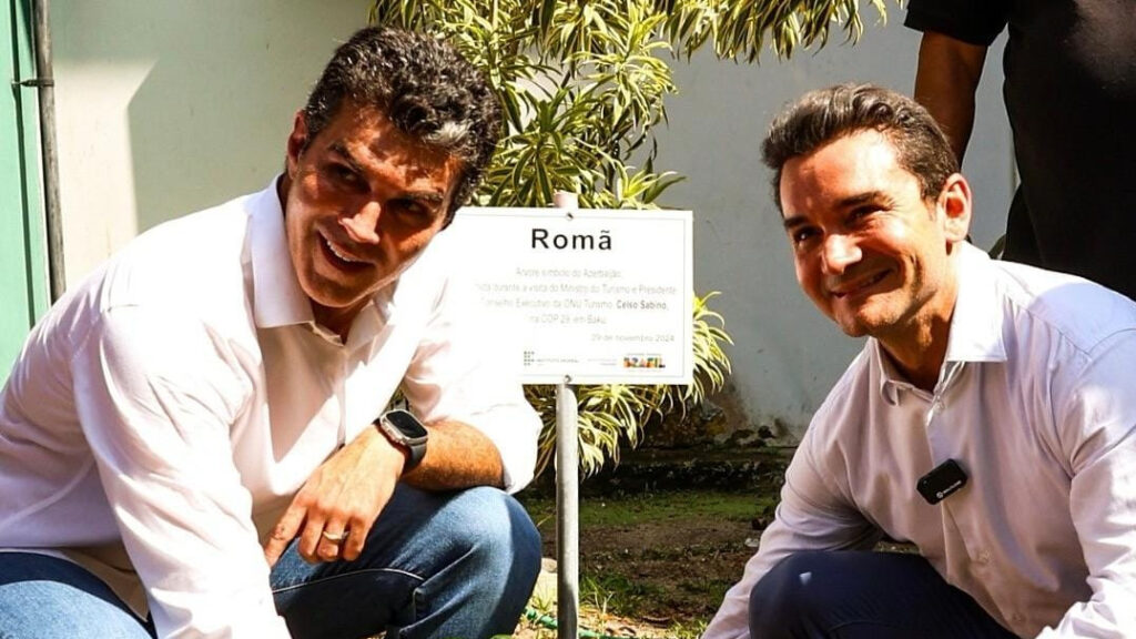 Nar ağacımız , Braziliya turizm məktəbində əkildi